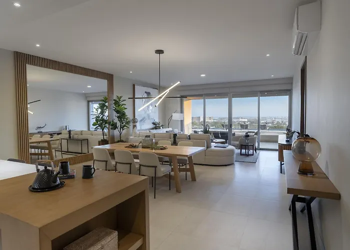 Vista Del Arco | Ocean Views, Pool & Pickleball Holiday home