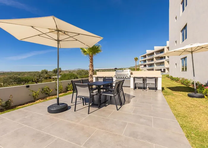 Holiday home Vista Del Arco | Ocean Views, Pool & Pickleball *